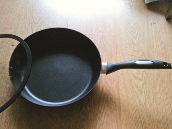 煎煮食物所產生的沾鍋問題,曾經困擾許多媽媽婆婆們,